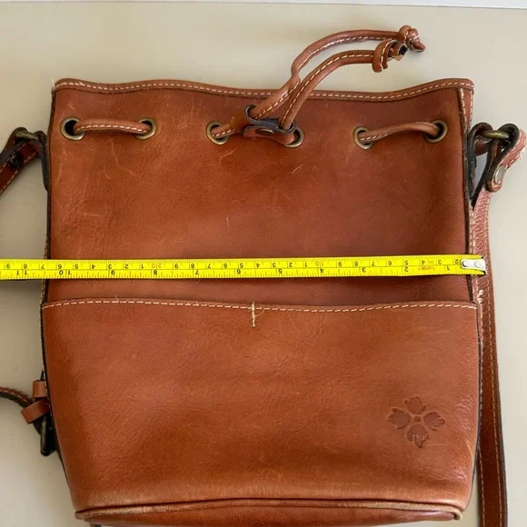 Patricia Nash Leather Crossbody Bucket Bag - Picture 8 of 9